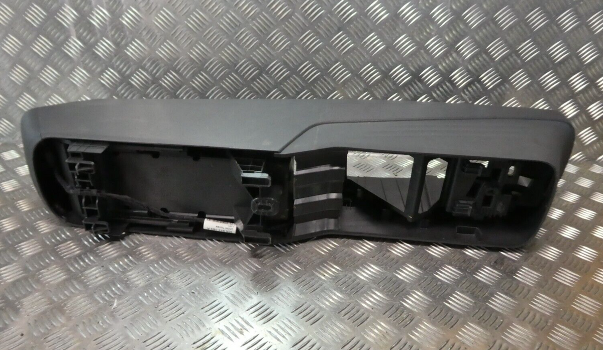 ID3 ID.3 Mittelkonsole Konsolle mit USB anschluss ORIGINAL gebraucht - Volkswagen – Produktansicht 6