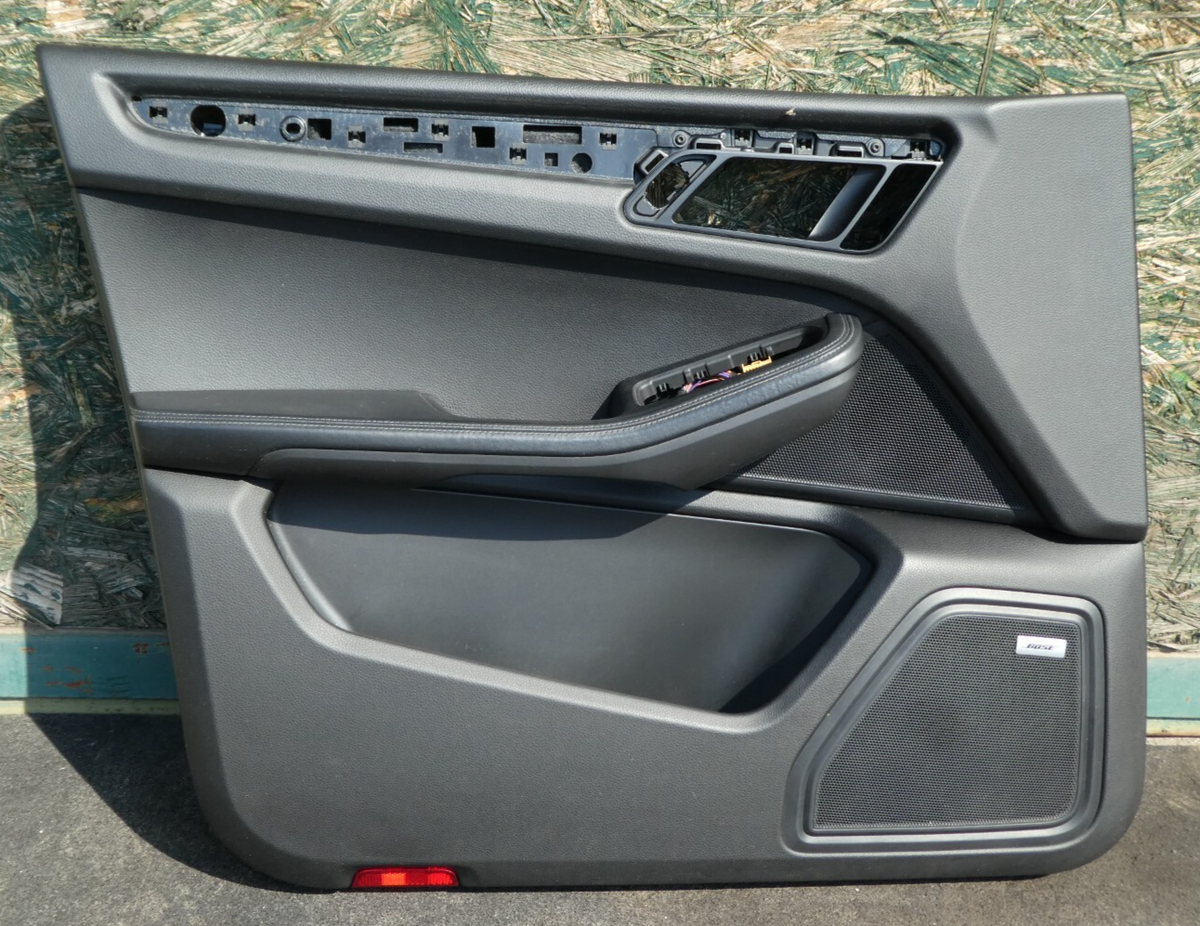 Porsche Macan 95B Türverkleidung vorne links Türpappe Tür 95B867011 ORIGINAL gebraucht - verkleidung – Produktansicht 1