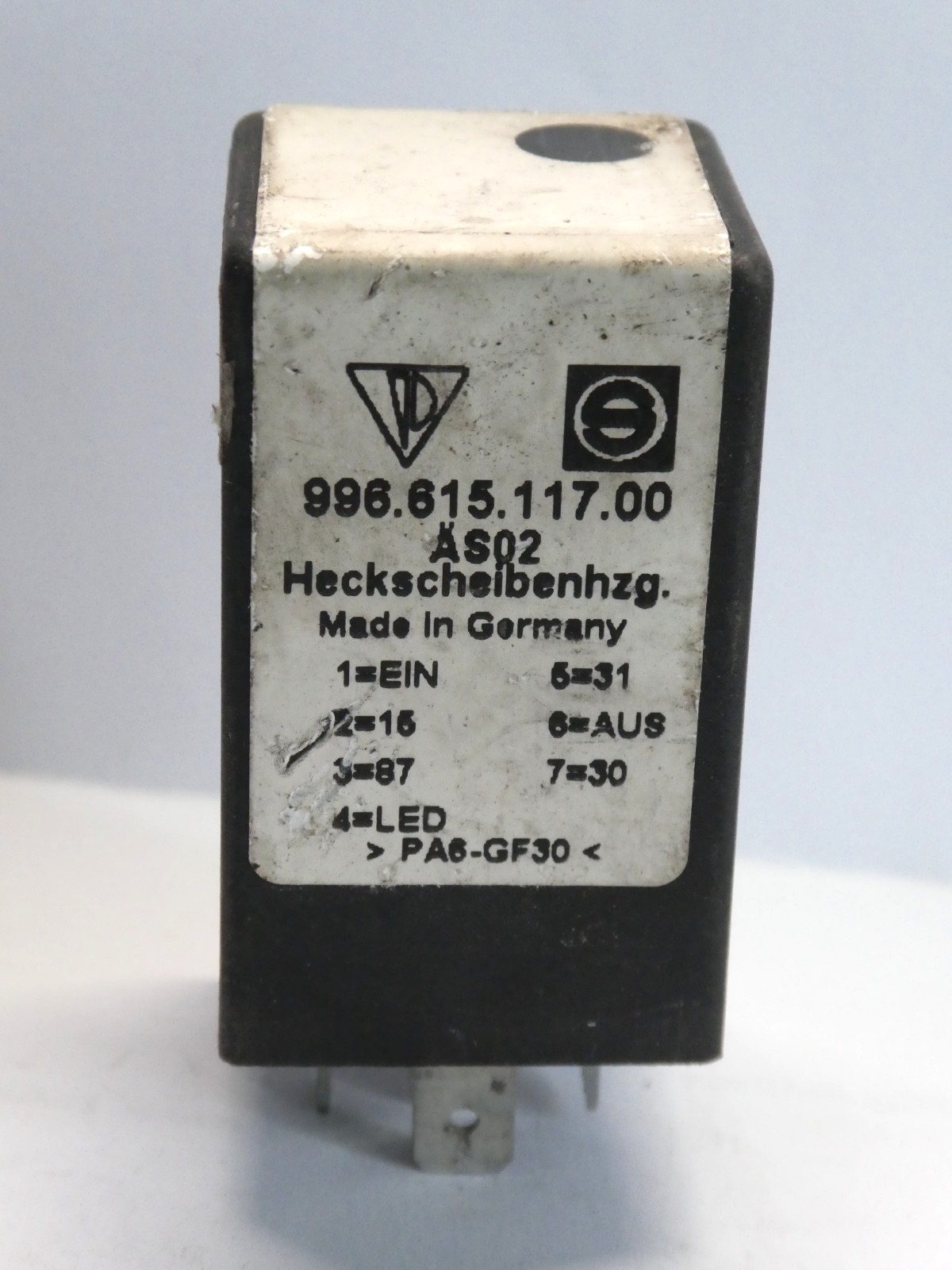 PORSCHE Boxster 986 911 996 Facelift Relais Heckscheibenheitzung ORIGINAL gebraucht - 99661511700 – Produktansicht 1