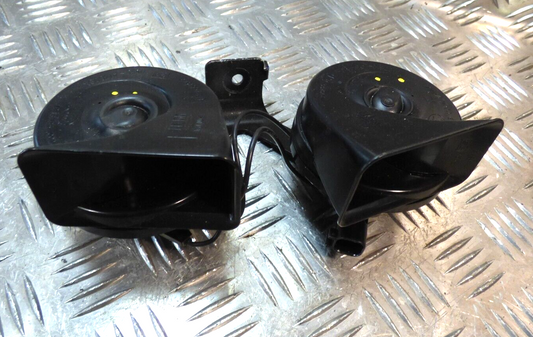 JEEP COMPASS II 2.0 MTJ 2021 Huppe Horn 002407 / 2021 ORIGINAL gebraucht - A046495 – Produktansicht 1