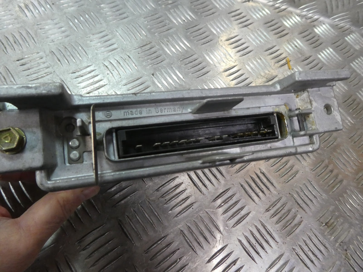 Mercedes-Benz C126 W126 W107 500 Motorsteuergerät _ 0280800036 ORIGINAL gebraucht - 0025450032 – Produktansicht 3