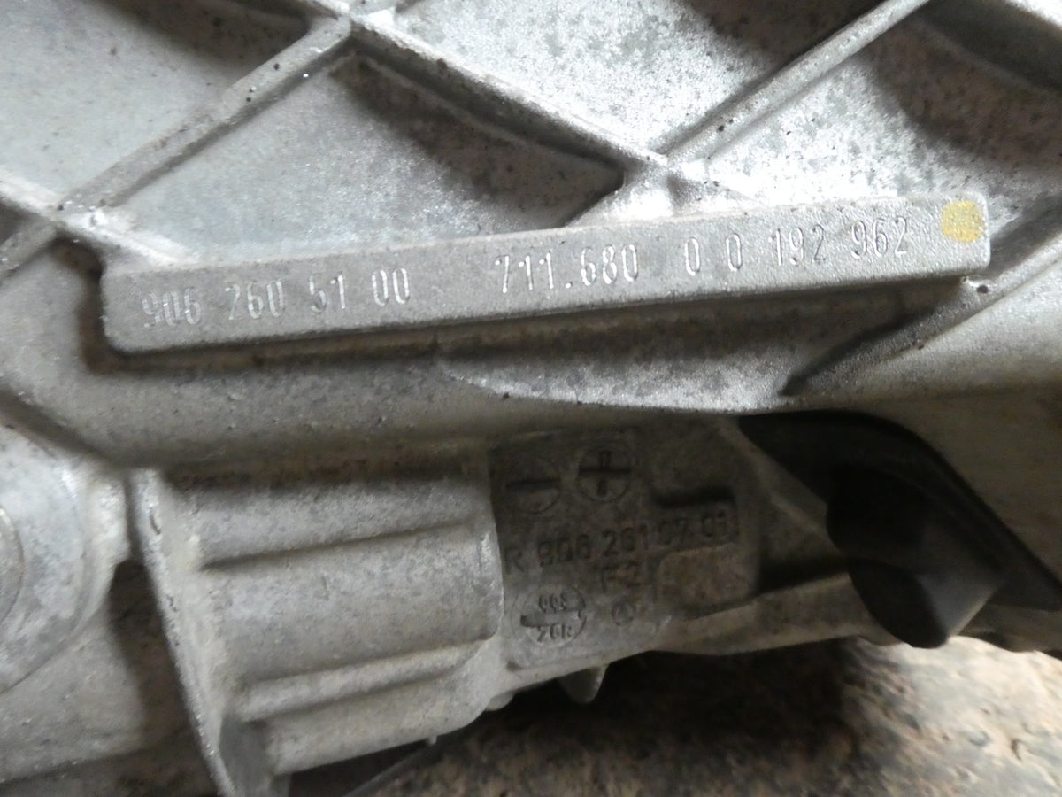 Mercedes Sprinter W906 2.2 CDI 6 Gang Schaltgetriebe Getriebe 711680 ORIGINAL gebraucht - A9062602301 – Produktansicht 5