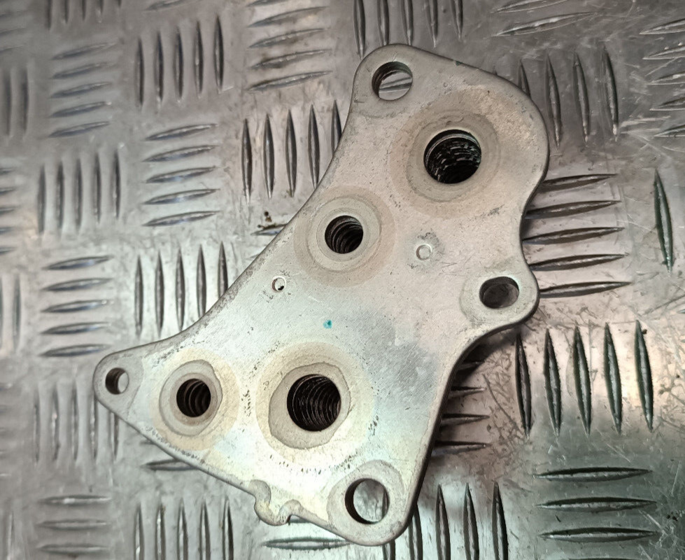 OPEL ASTRA K 1.0 TURBO 12V Original Ölkühler GM gebraucht - 12678774 – Produktansicht 2