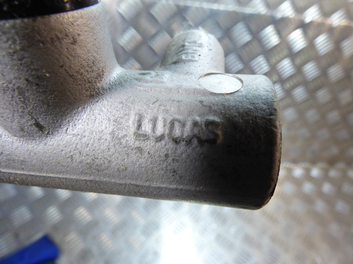 Porsche Boxster Cayman 987 997 LUCAS ORIGINAL gebraucht - Hauptbremszylinder – Produktansicht 3