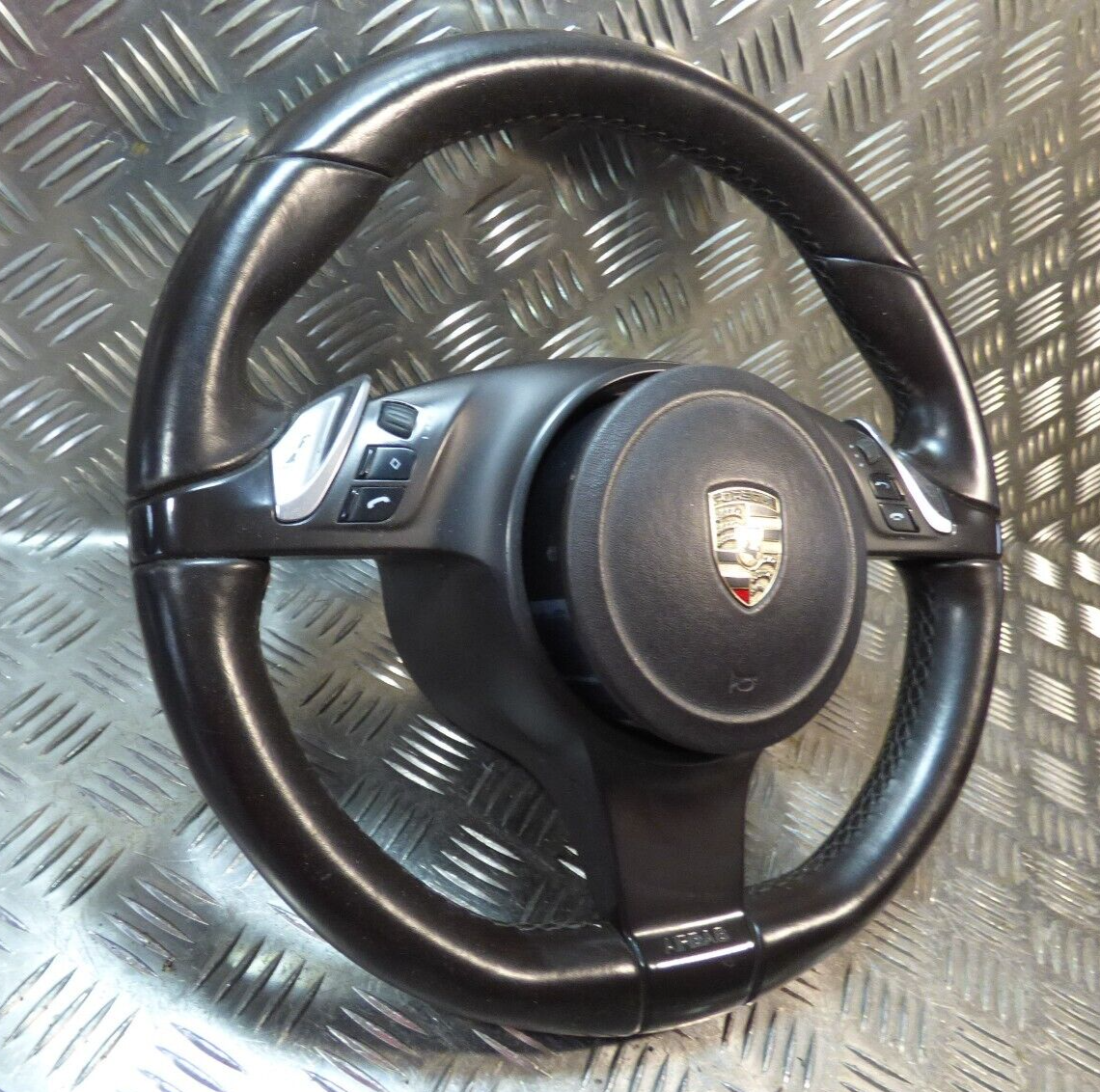 Porsche Cayenne 92A Lenkrad mit SRS 6H6 7P5880201A 6H6 ORIGINAL gebraucht - 7PP419091AE – Produktansicht 2
