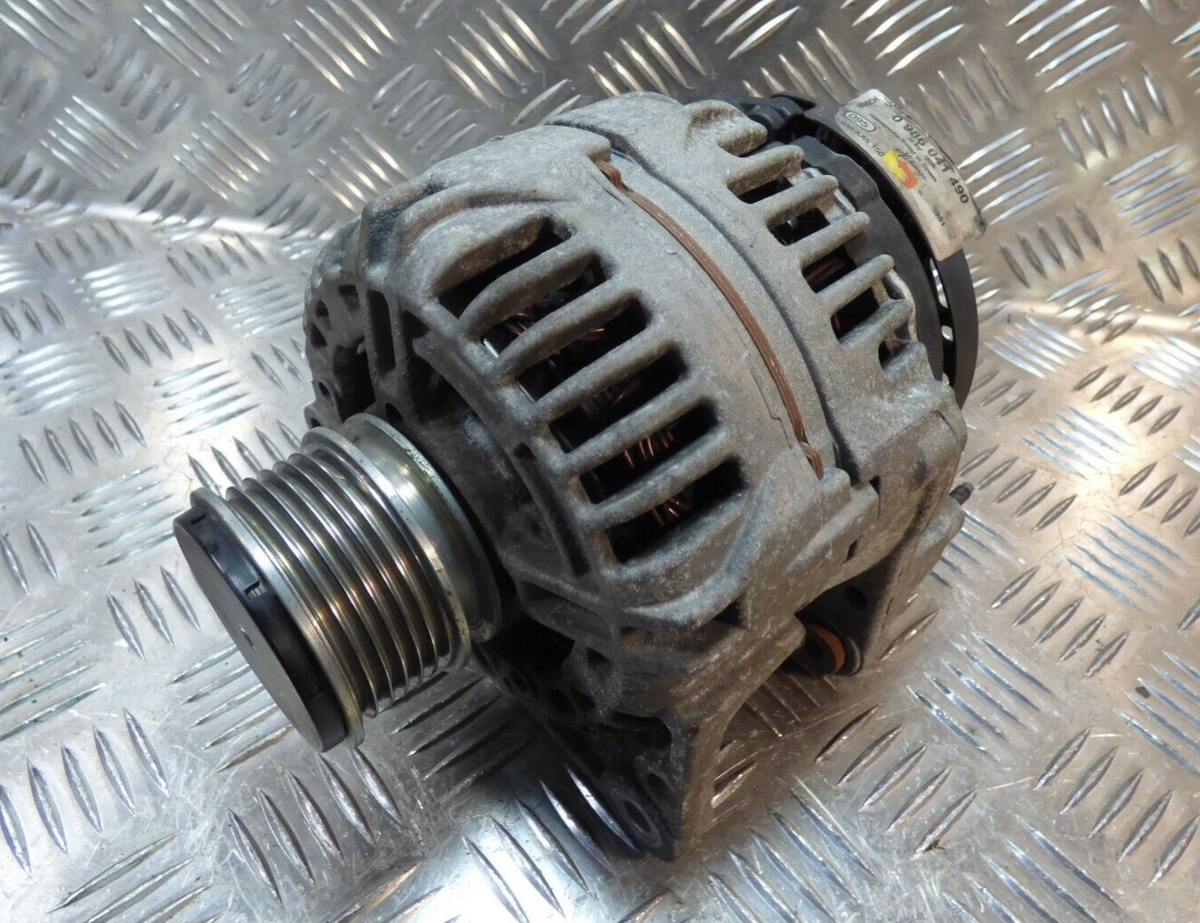 VW Transporter T5 1.9 TDI Lichtmaschine LiMa 90A BOSCH ORIGINAL gebraucht - 0124325001 – Produktansicht 1