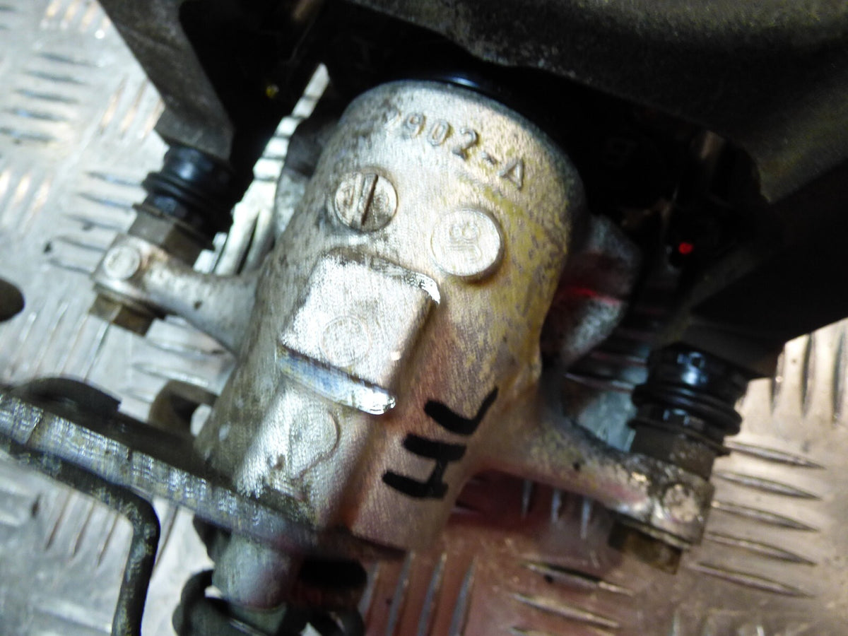 OPEL ASTRA K 1.4 TURBO Hinten Links Bremssattel mit Bremsbeläge GM ORIGINAL gebraucht - 39021737 – Produktansicht 3