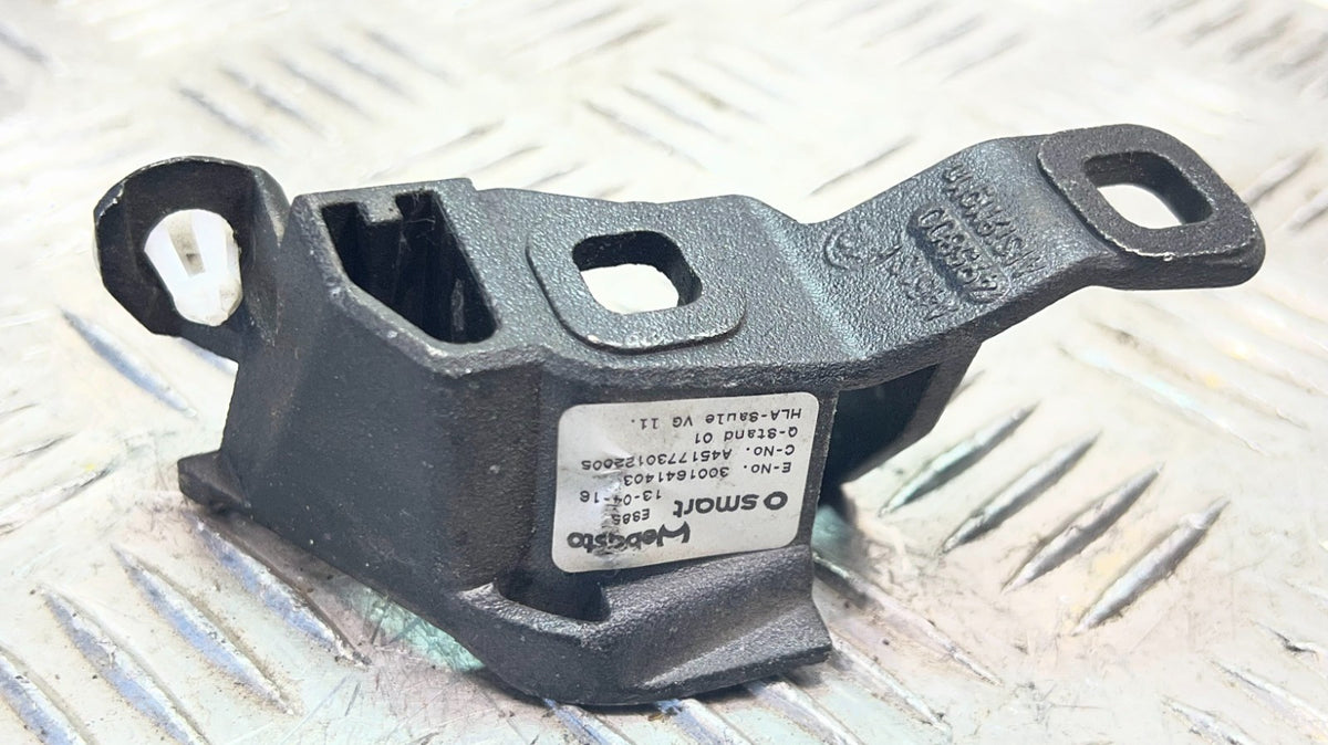 Smart ForTwo 451 Cabrio Verdeck Verschluss A Säule vorne links ORIGINAL gebraucht - A4517730122 – Produktansicht 1