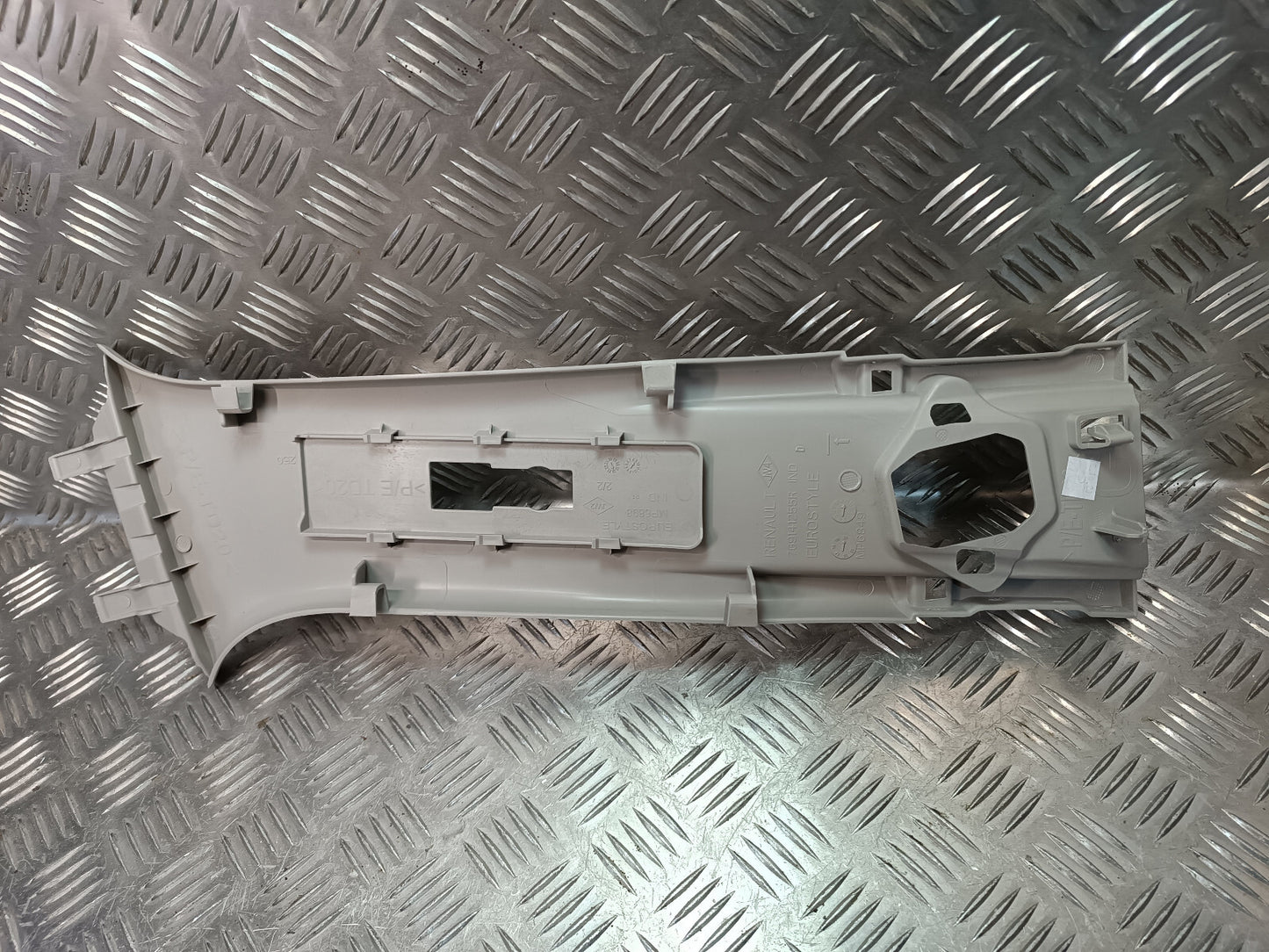 Renault Zoe 2022 B-Saeulen Verkleidung oben Rechts Seite ORIGINAL gebraucht - 769141255R – Produktansicht 2
