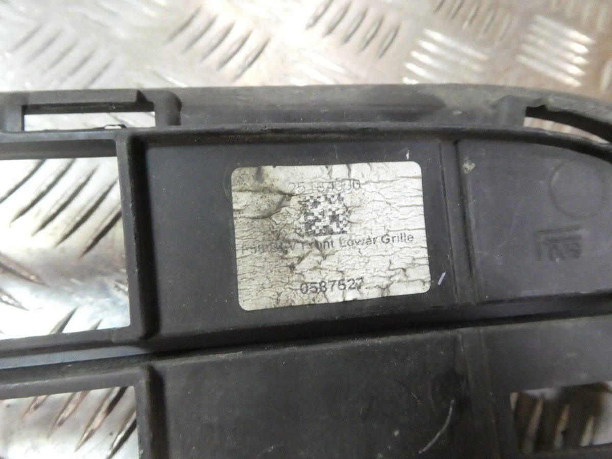 Mini Cooper F55 F56 F57 Original Stoßstange Grill Gitter unten gebraucht - 7499528 – Produktansicht 5