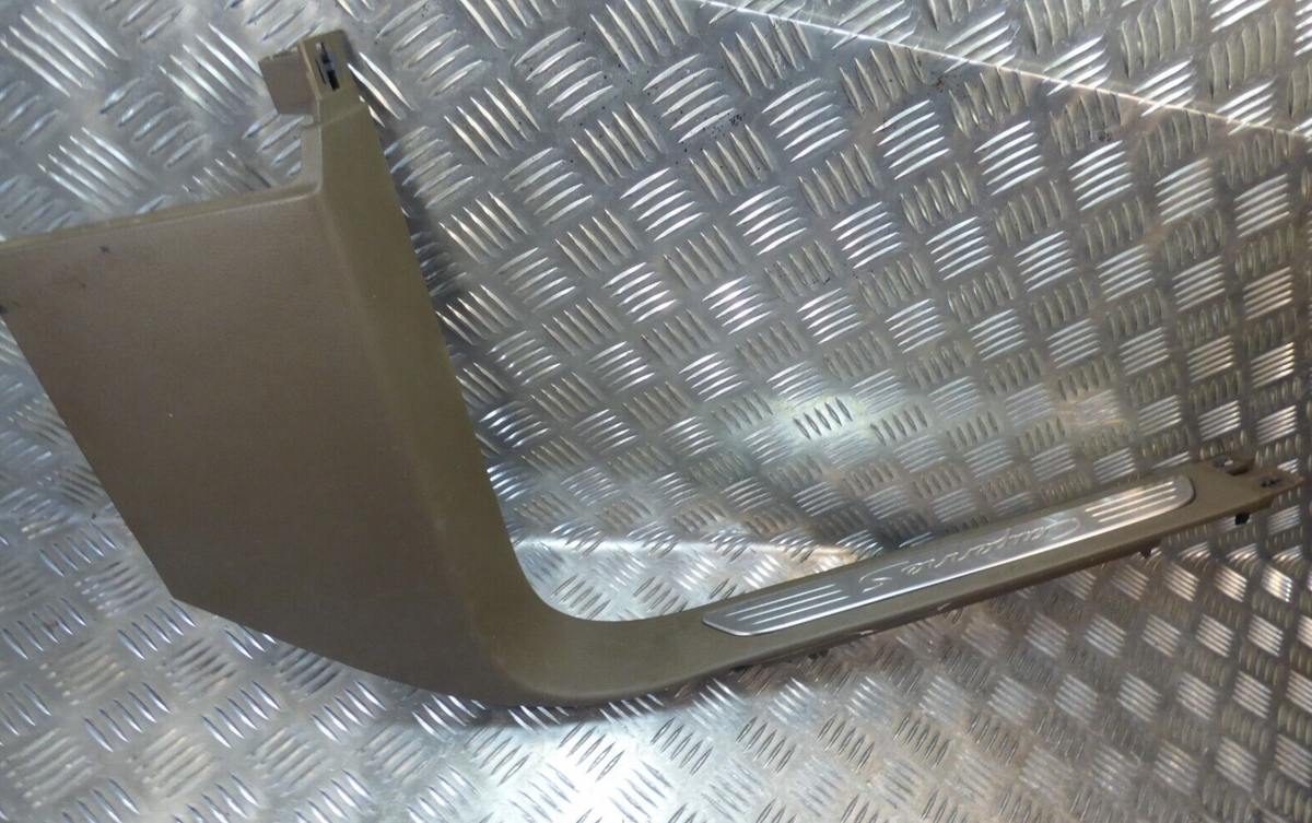 Porsche Cayenne S 92A Einstiegsleiste Schweller v. rechts 7P5863484M ORIGINAL gebraucht - Verkleidung – Produktansicht 2