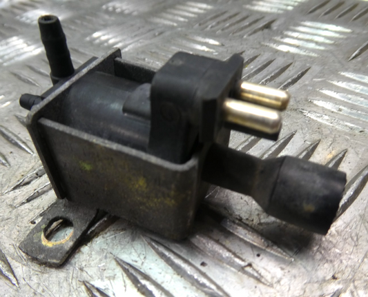 Original Mercedes-Benz W126 C126 Druckwandler Magnetventil _ 72107100 gebraucht - 0015407097 – Produktansicht 1