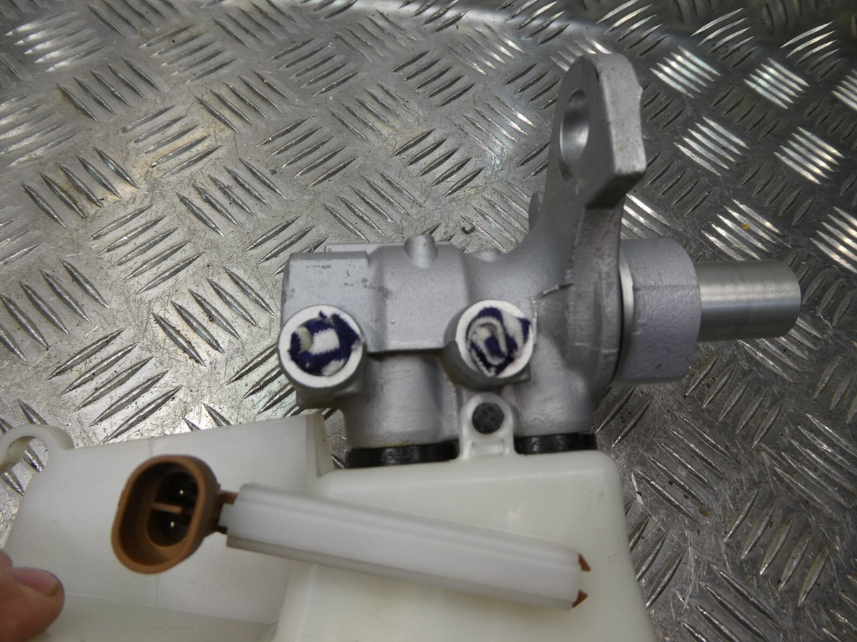 OPEL ASTRA K Hauptbremszylinder GM ORIGINAL gebraucht - 32669020 – Produktansicht 4