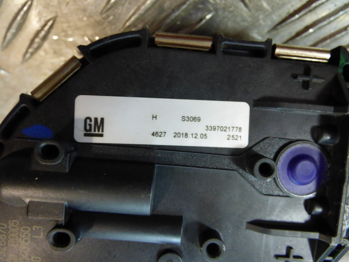 OPEL ASTRA K Original Wischermotor vorne 1397220714 gebraucht - 3397021778 – Produktansicht 3
