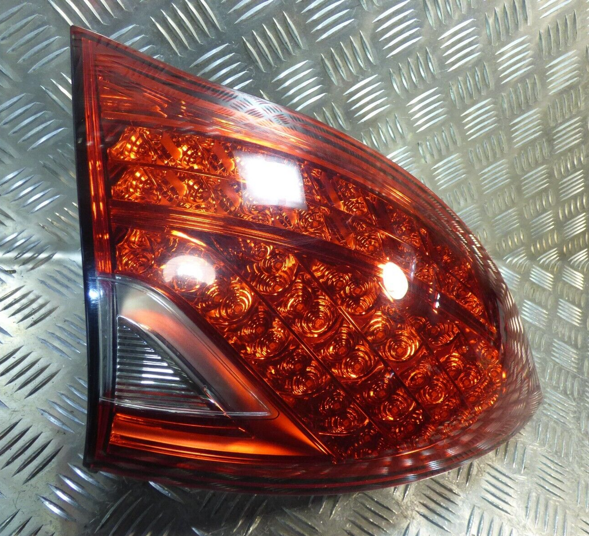 Porsche Cayenne 92A Orig. LED Rückleuchte aussen links 7P5945095F ORIGINAL gebraucht - Heckleuchte – Produktansicht 2