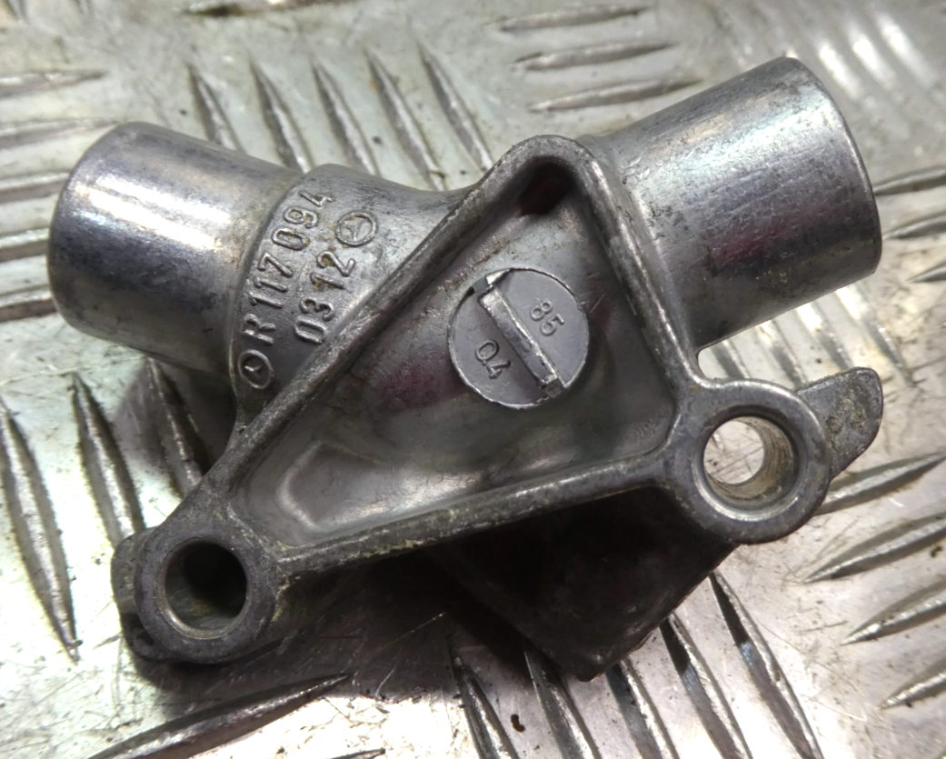 Mercedes-Benz W126 C126 W126 Eckventil Leerlauf Luftverteiler ORIGINAL gebraucht - R1170940312 – Produktansicht 2