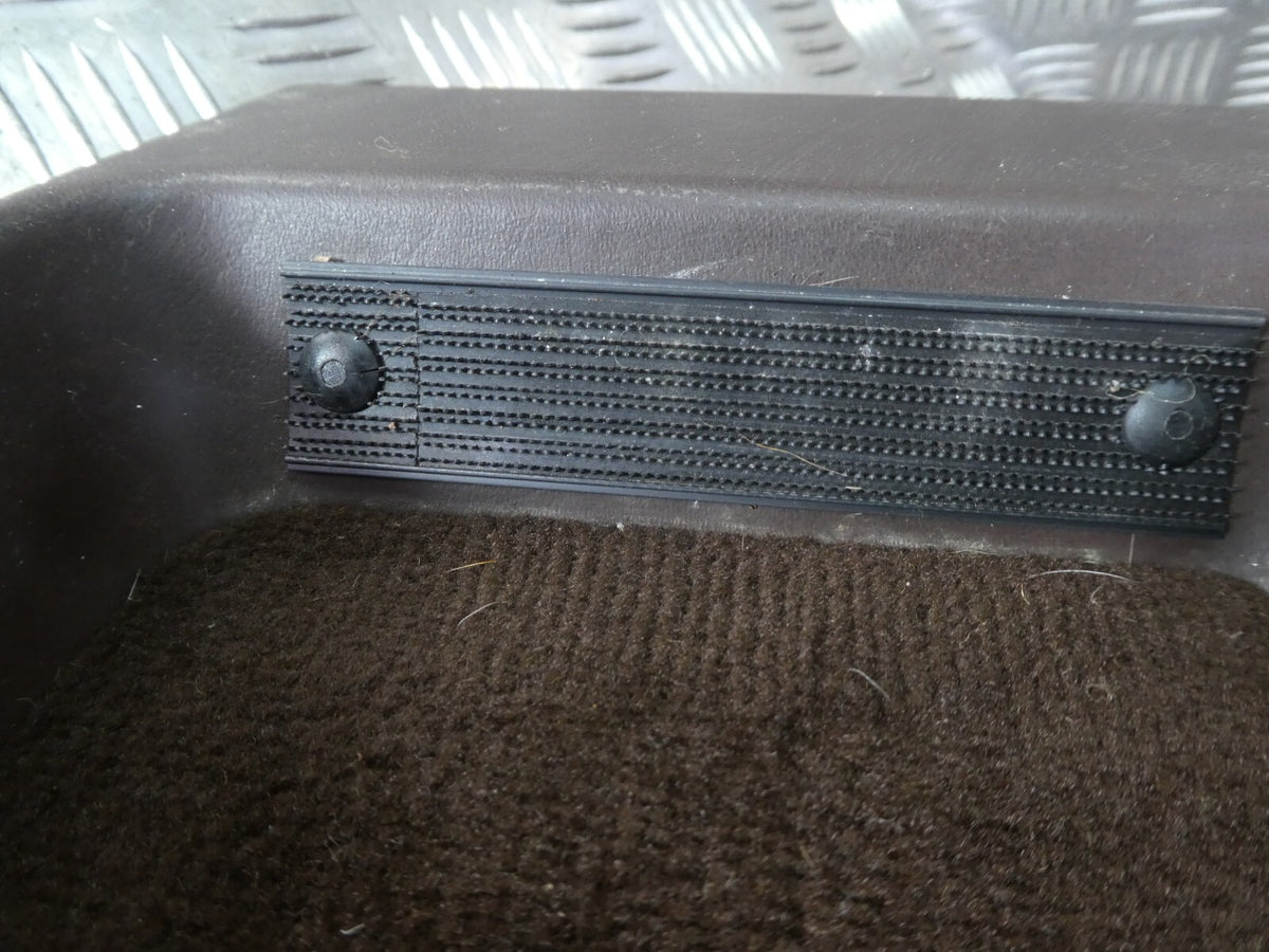 Mercedes C126 W126 Coupe SEC Mittelkonsole mit Aschenbecher ORIGINAL gebraucht - 1268431107 – Produktansicht 9