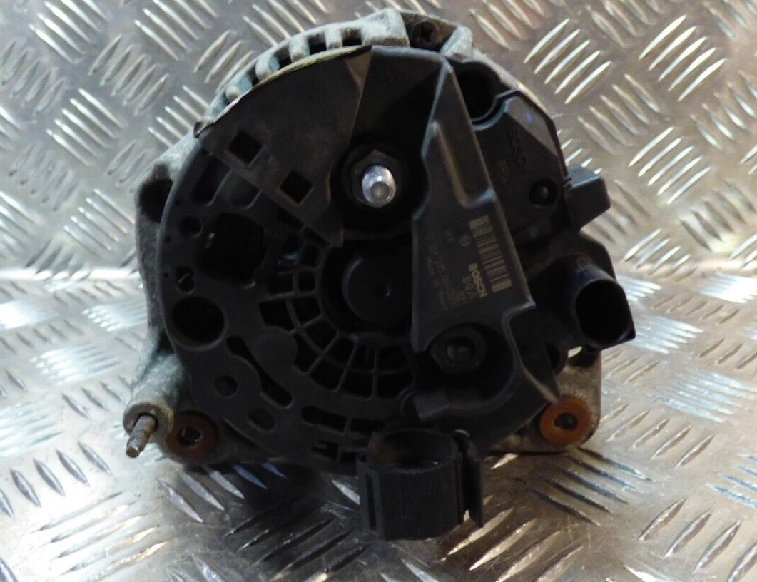 VW Transporter T5 1.9 TDI Lichtmaschine LiMa 90A BOSCH ORIGINAL gebraucht - 0124325001 – Produktansicht 3