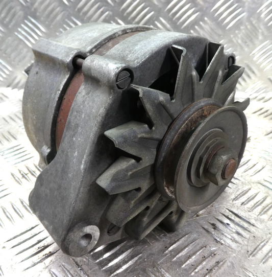 Mercedes-Benz W126 C126 II Serie Generator Lichtmaschine BOSCH * ORIGINAL gebraucht - 0120469588 – Produktansicht 1