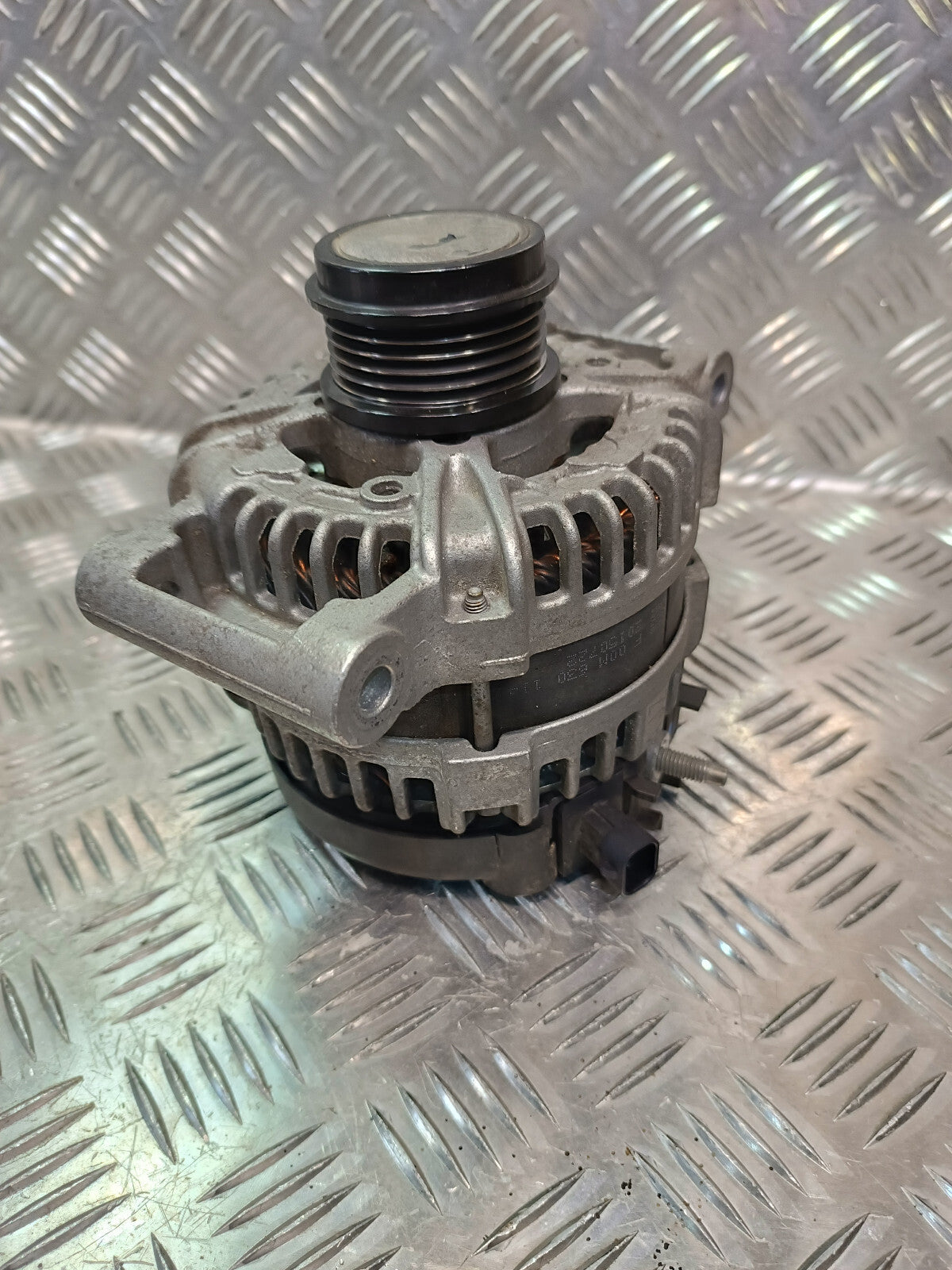 OPEL ASTRA K 1.4 Turbo Lichtmaschine GM 0126312006 Bosch 130a ORIGINAL gebraucht - 13587308 – Produktansicht 1