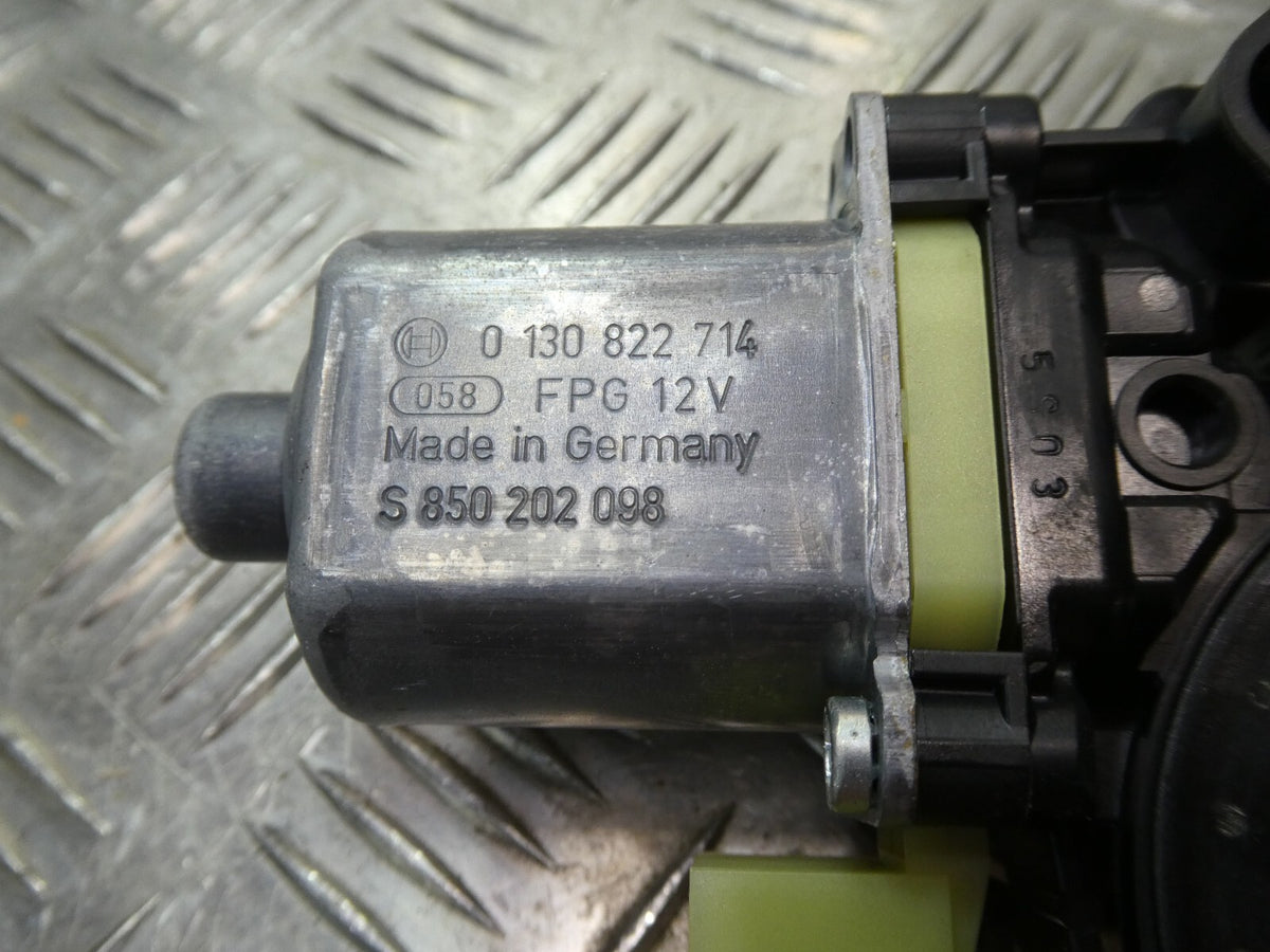 Porsche Macan 95B hinten Rechts 5Q0959802A ORIGINAL gebraucht - Fensterhebermotor – Produktansicht 3