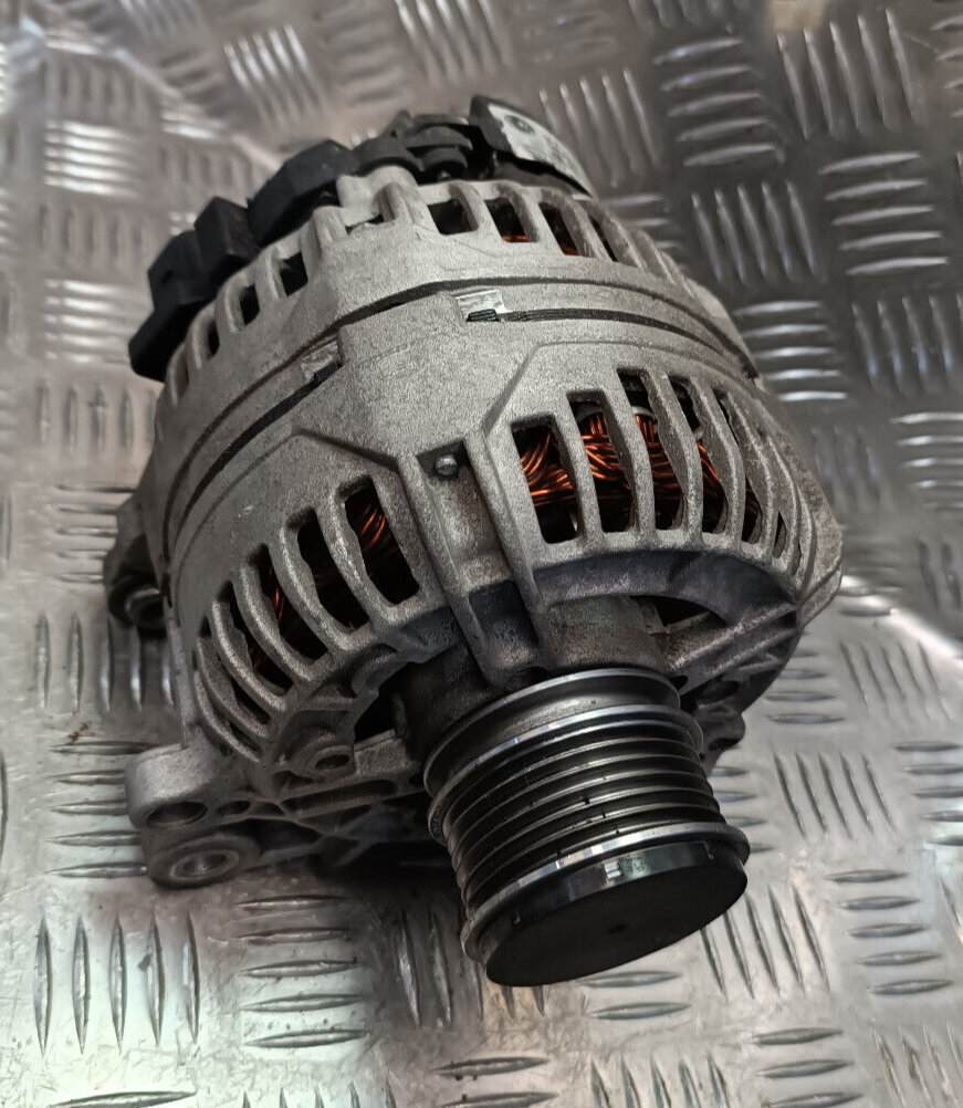VW T5 2.0 TDI CAA Generator 8EL011710 140 amp Lichtmaschine ORIGINAL gebraucht - Transporter – Produktansicht 1