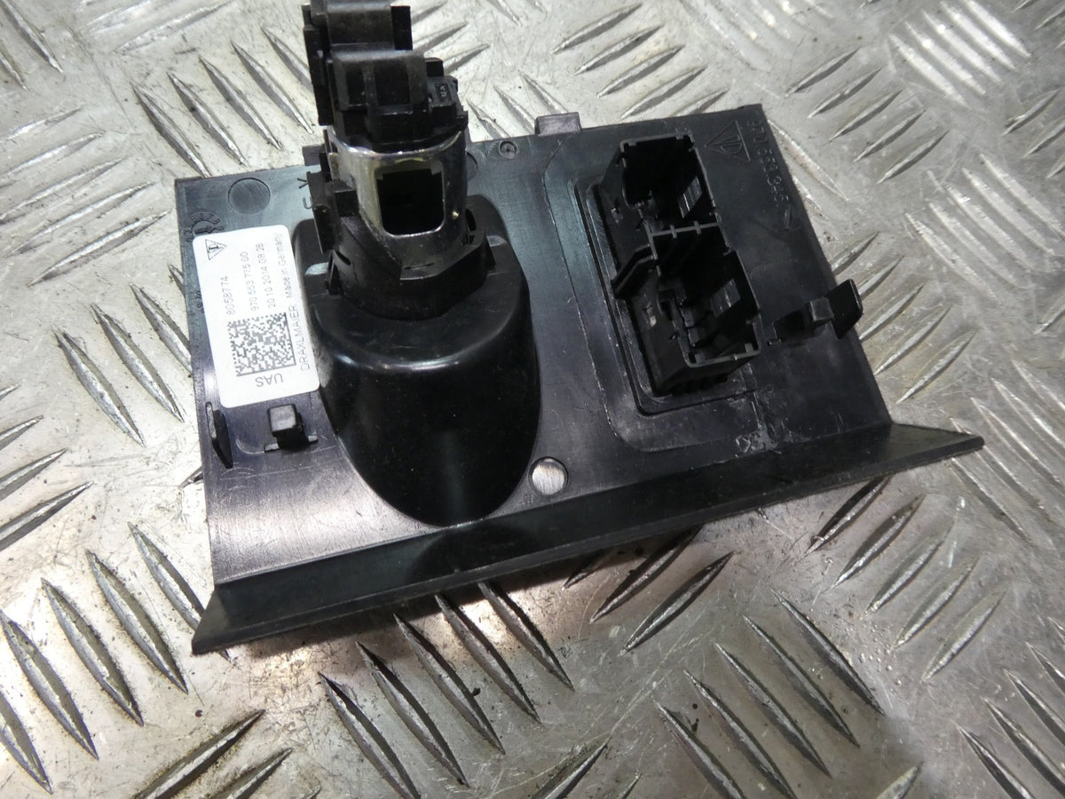 Porsche Panamera 970 Mittelkonsole Verkleidung mit 12V Steckdose ORIGINAL gebraucht - 97055377500 – Produktansicht 2
