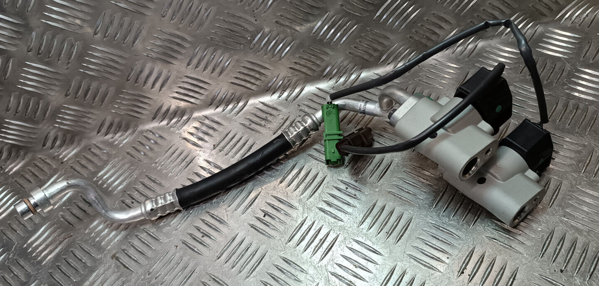 Renault Zoe 2022 Original Klimaleitung Magnetventil 924876913R gebraucht - 924467761R – Produktansicht 1