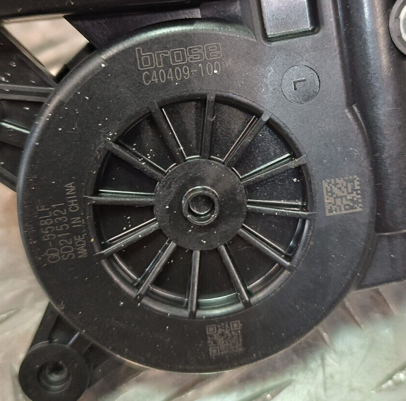 OPEL ASTRA K 1.4 Turbo Fensterhebermotor Hinten Links GM -100 ORIGINAL gebraucht - C40409 – Produktansicht 3