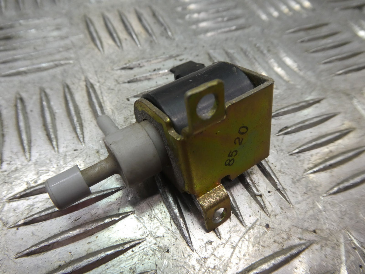 Mercedes-Benz W126 C126 Druckwandler Magnetventil – Produktansicht 2