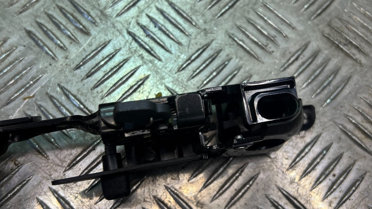 Smart ForTwo 451 Cabrio Verriegelung Verschluss Holm Dachholm rechts ORIGINAL gebraucht - A4507760064 – Produktansicht 4