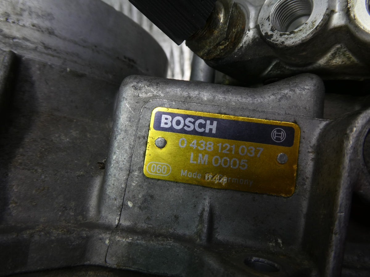Mercedes-Benz W126 C126 Mengenteiler für Einspritzanlage 0438121037 ORIGINAL gebraucht - 0438101016 – Produktansicht 10