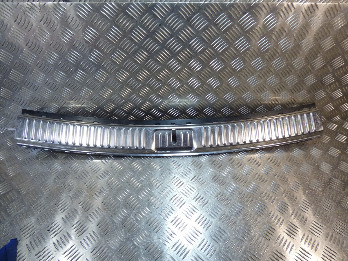 Porsche Cayenne 92A 2012 Ladekante Verkleidung Kofferraum 7P0863459E gebraucht - Original – Produktansicht 1