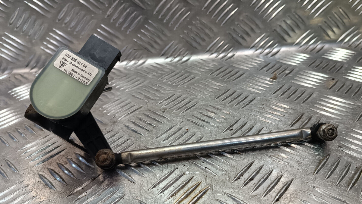 Porsche PANAMERA 970 3.6 V6 Niveauregulierung Sensor ORIGINAL gebraucht - 97033302104 – Produktansicht 2