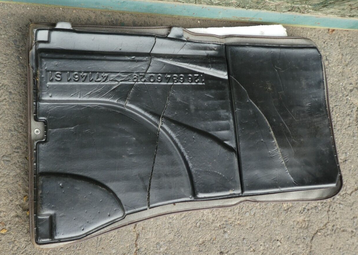 Mercedes-Benz C126 SEC Coupe Fußmatte Teppich rechts brasil braun ORIGINAL gebraucht - A1266846029 – Produktansicht 4