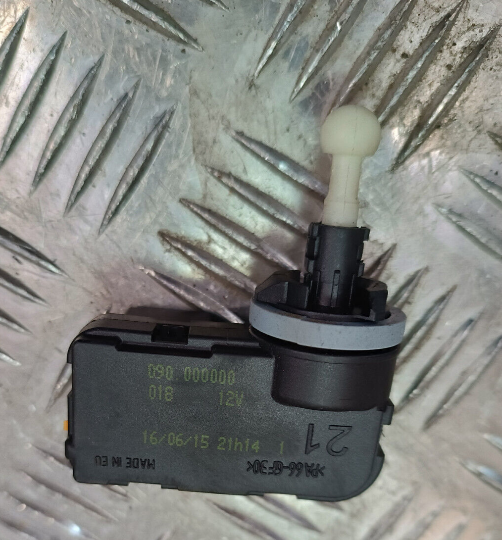 OPEL ASTRA K 1.4 Turbo Scheinwerfermotor Links GM 21 ORIGINAL gebraucht - Verstellmotor – Produktansicht 2
