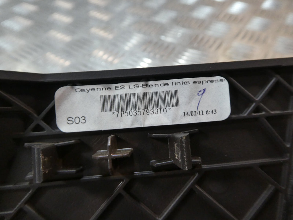 Porsche Cayenne 92A Abdeckung Armaturenbrett 7P5035793 3T0 Espresso ORIGINAL gebraucht - Lautsprecher – Produktansicht 3