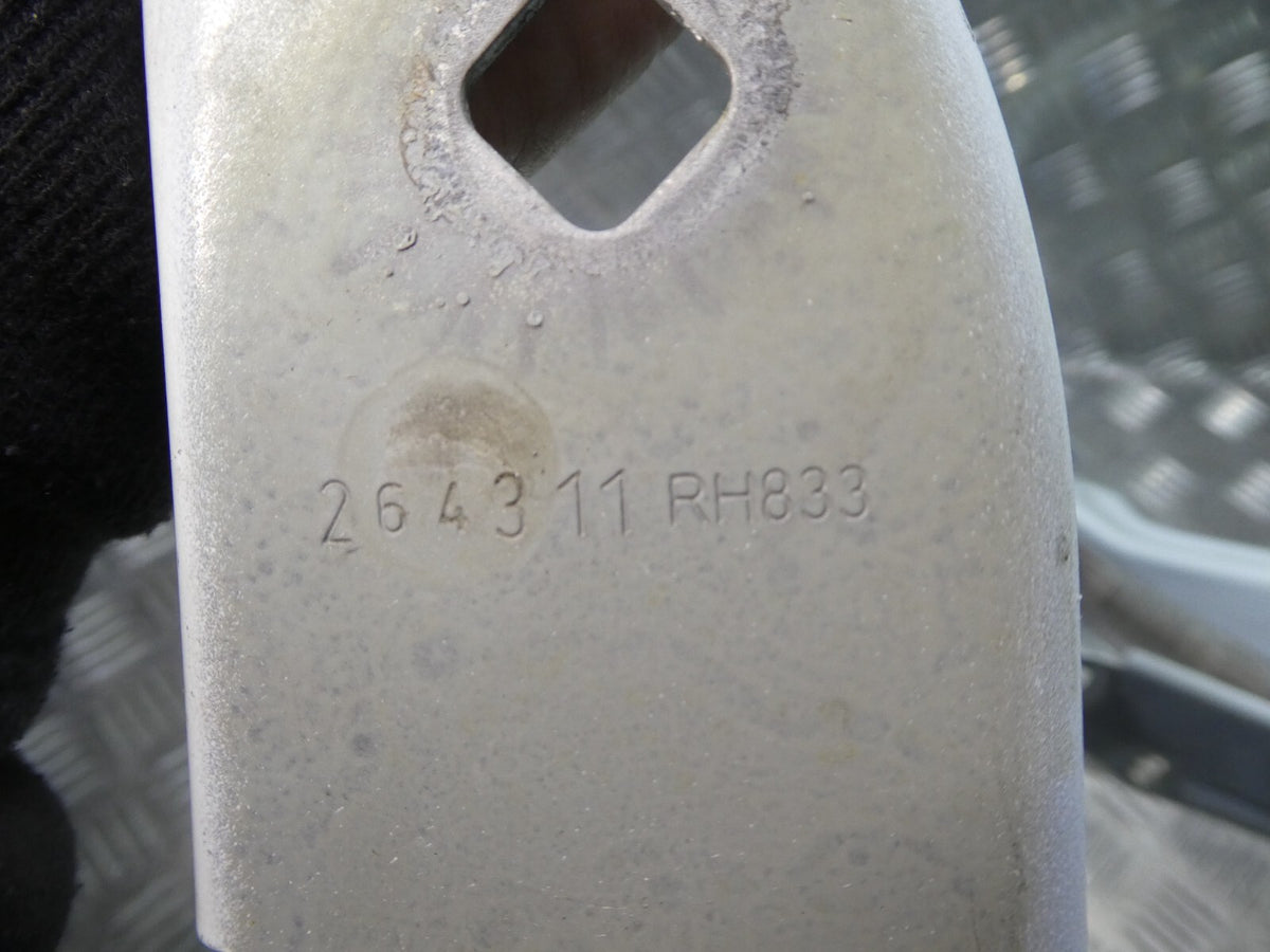 Porsche Cayenne 92A Motorhauben Scharnier R+ L 7P5823302C + 7P5823301C gebraucht - Original – Produktansicht 5