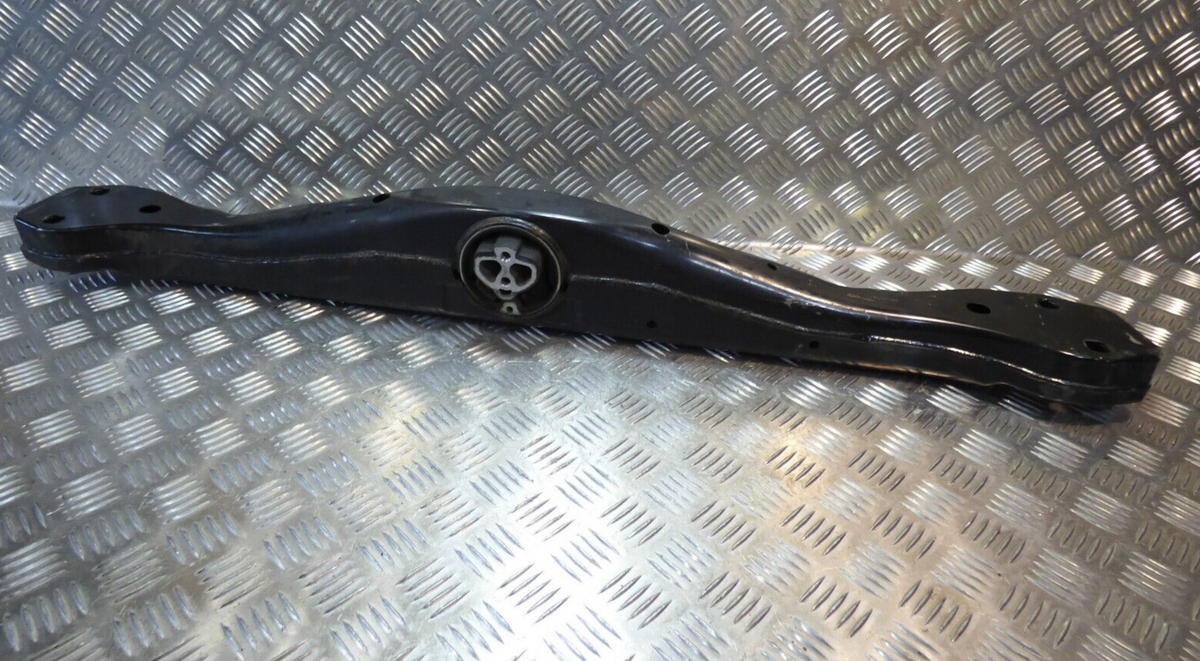 Porsche Cayenne 92A Getriebeträger Getriebe Halter 7P0399227 7L0825199 gebraucht - Original – Produktansicht 2