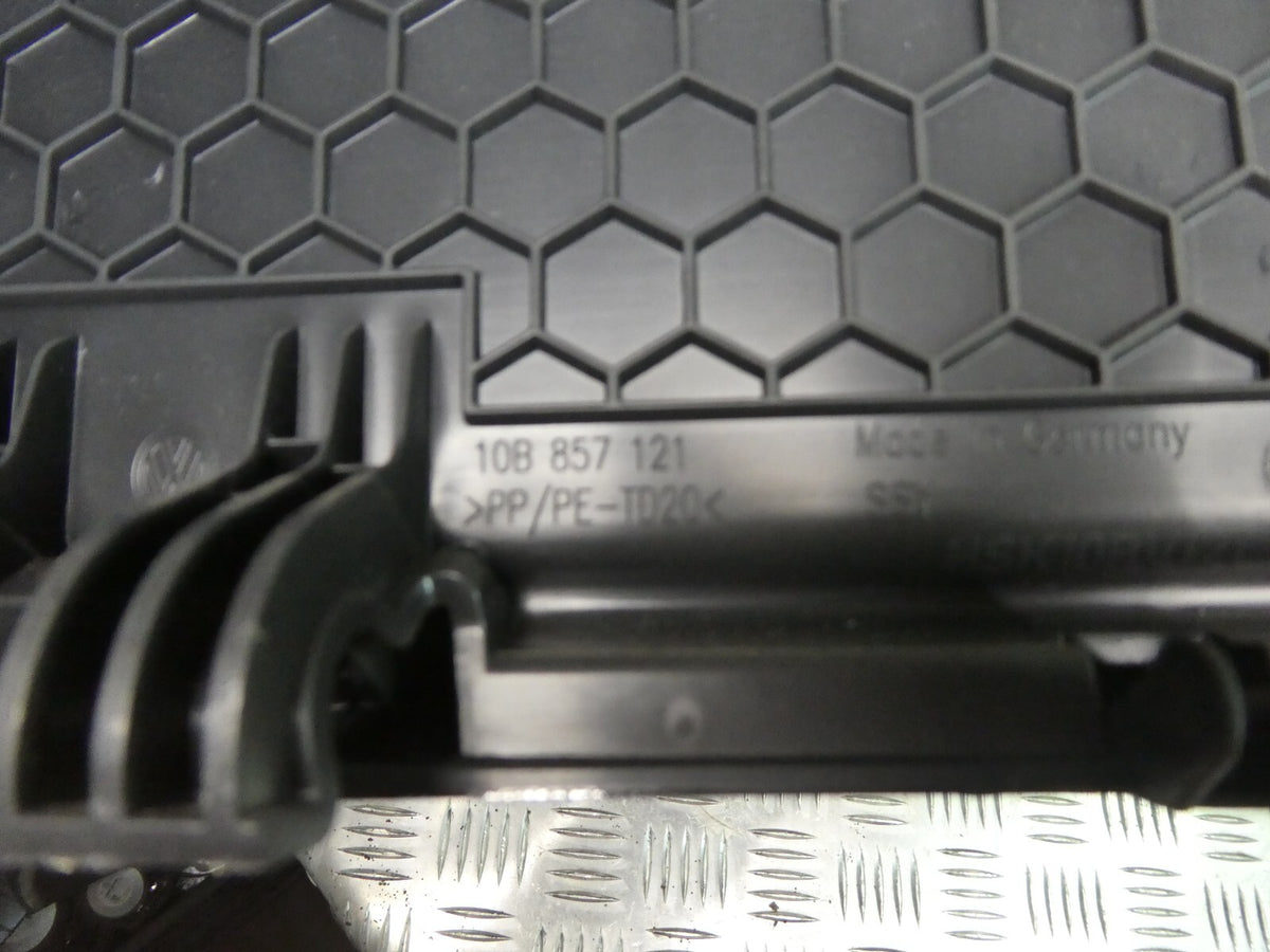 VW ID3 ID.3 Handschuhfach in Armaturenbrett 10B857121 schwarz ORIGINAL gebraucht - Volkswagen – Produktansicht 4