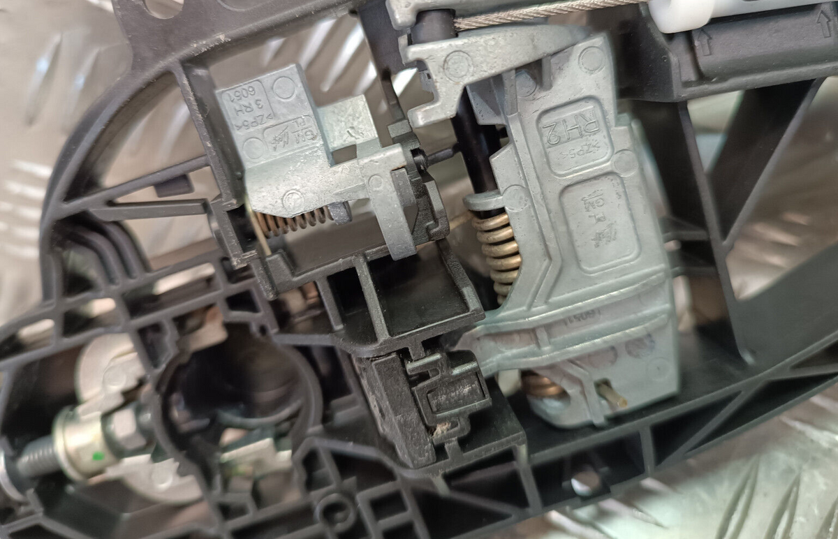 OPEL ASTRA K 1.4 Turbo Türgriff Vorne Rechts gebraucht - Original – Produktansicht 3