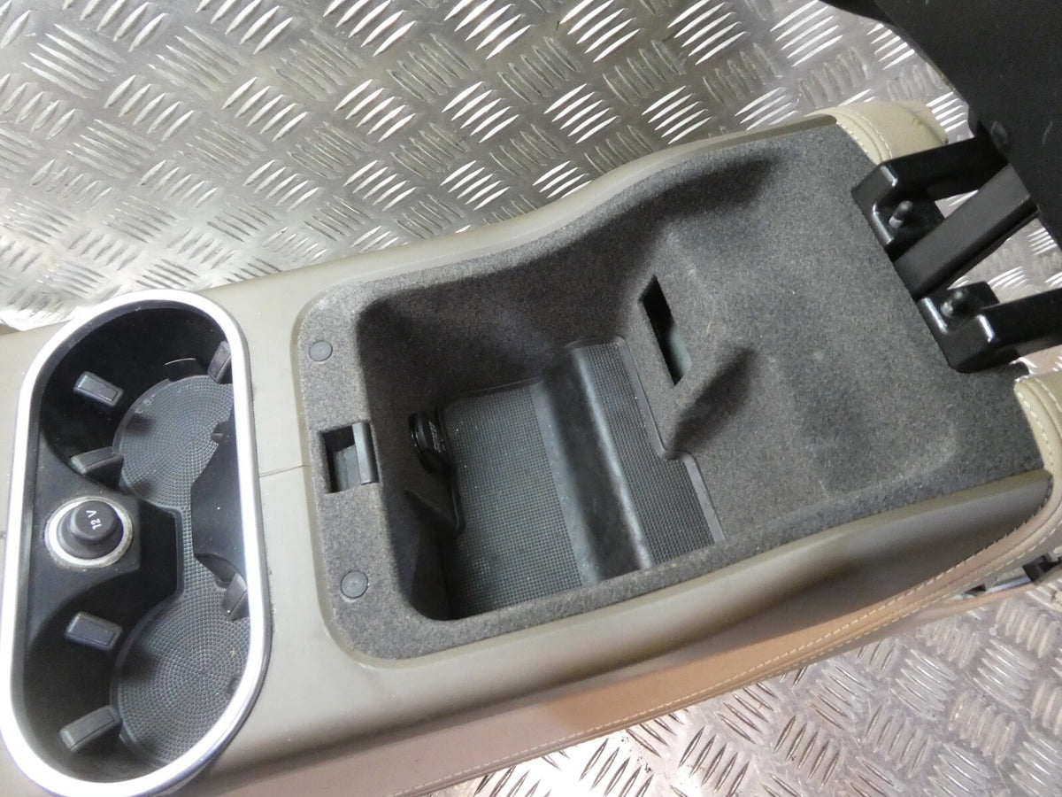 Porsche Cayenne 92A komplette Farbe: Tartufo ORIGINAL gebraucht - Armlehne – Produktansicht 6