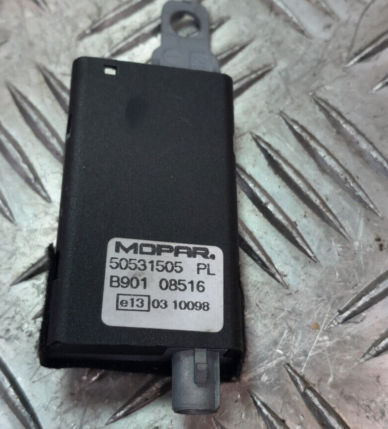 Jeep Renegade 1.6 Mjet Verstärker Radioantenne Mopar B901 ORIGINAL gebraucht - 50531505 – Produktansicht 1