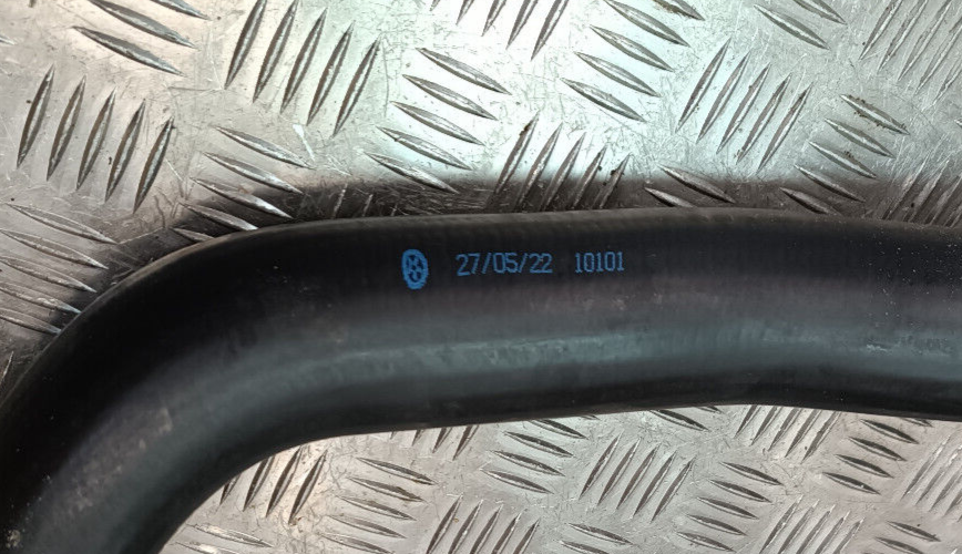Ladeluftrohr Schlauch Ladeluftkühler Rohr M000399659 ORIGINAL gebraucht - M000399203 – Produktansicht 3
