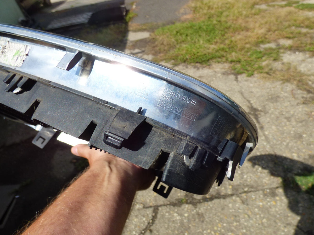 Original BMW X3 +X4 G01 + G02 F98 Grill vorne rechts gebraucht - 7464922 – Produktansicht 10