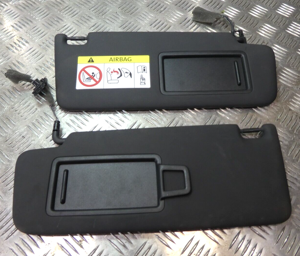 VW ID3 ID.3 1 paar Sonnenblende Links + Rechts schwarz ORIGINAL gebraucht - Volkswagen – Produktansicht 4