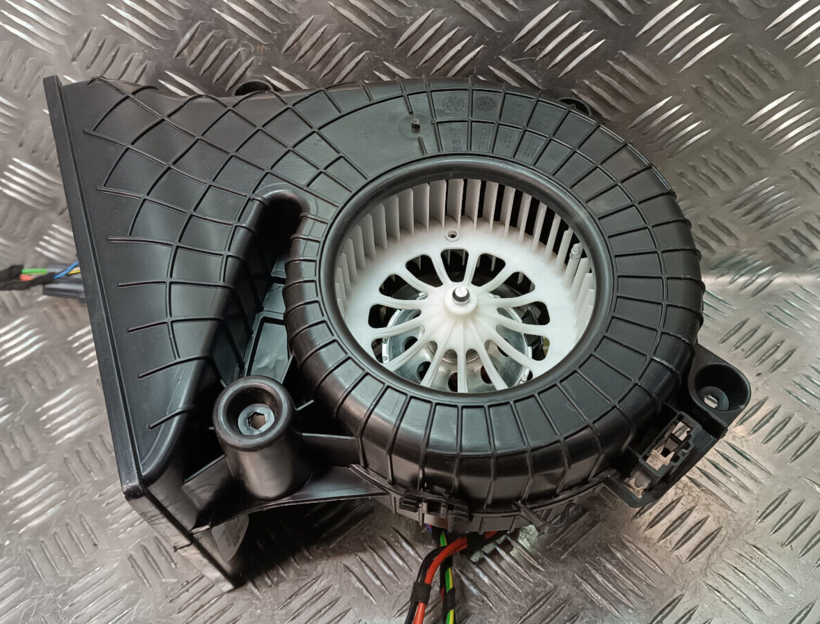 Renault Zoe 2022 Gebläse Lüfter Elektrolüfter Heizung Klima Mahle ORIGINAL gebraucht - Z9715003 – Produktansicht 2