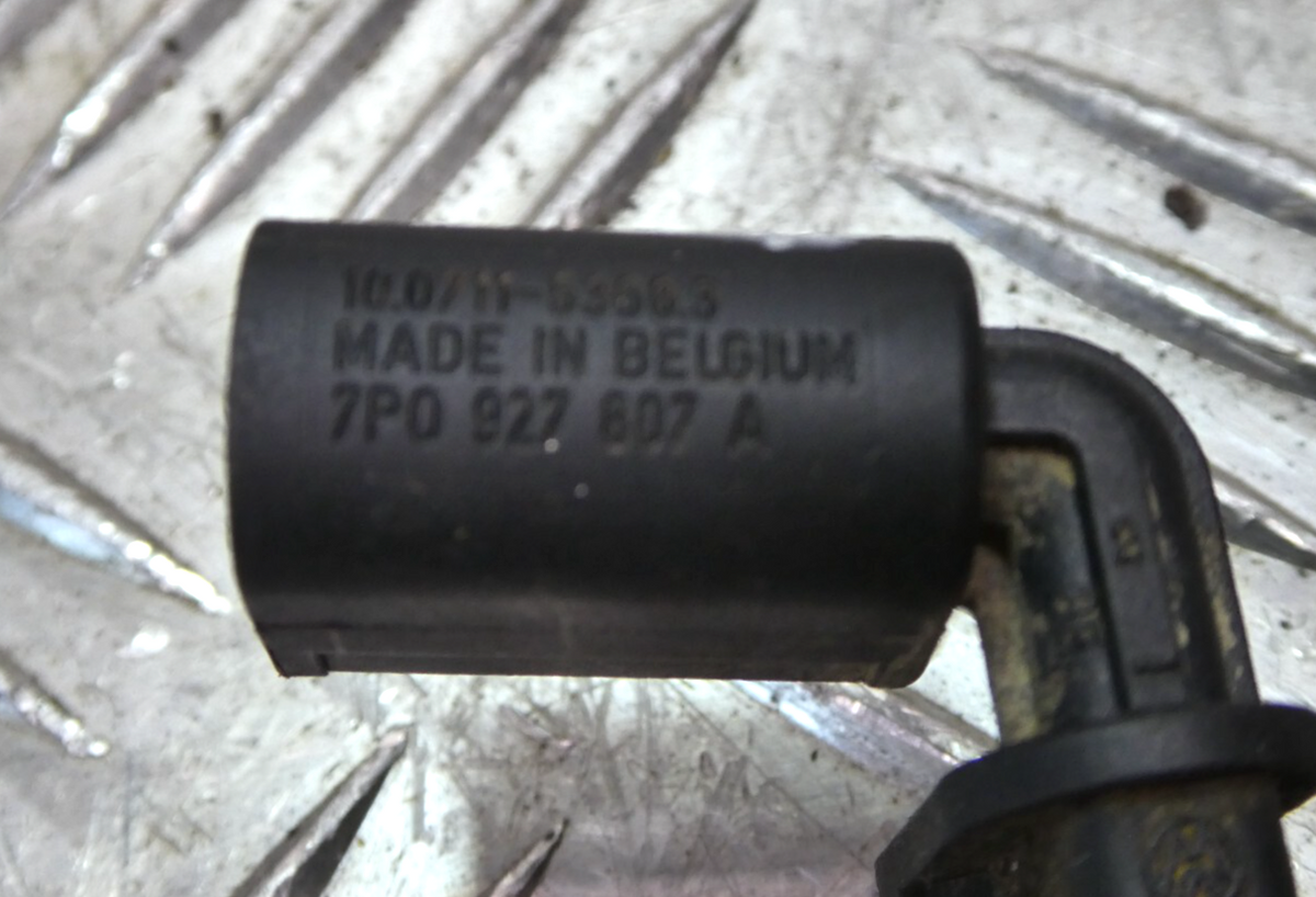 Porsche Cayenne 92A Sensor Raddrehzahlsensor Drehratensensor 7P0927807A gebraucht - Original – Produktansicht 3