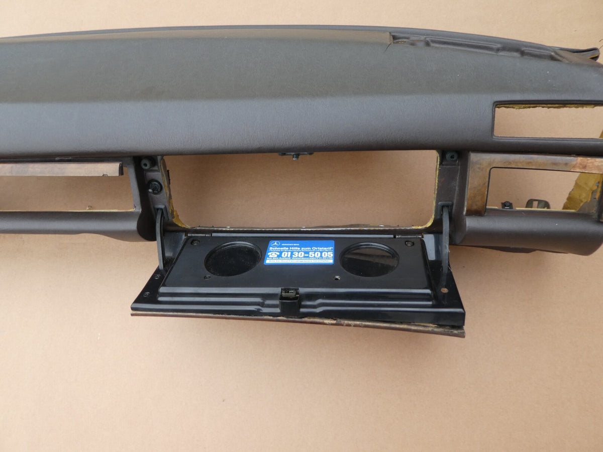 Mercedes-Benz C126 W126 Coupe SEC 1988 Armaturenbrett Cockpit ORIGINAL gebraucht - braun – Produktansicht 5