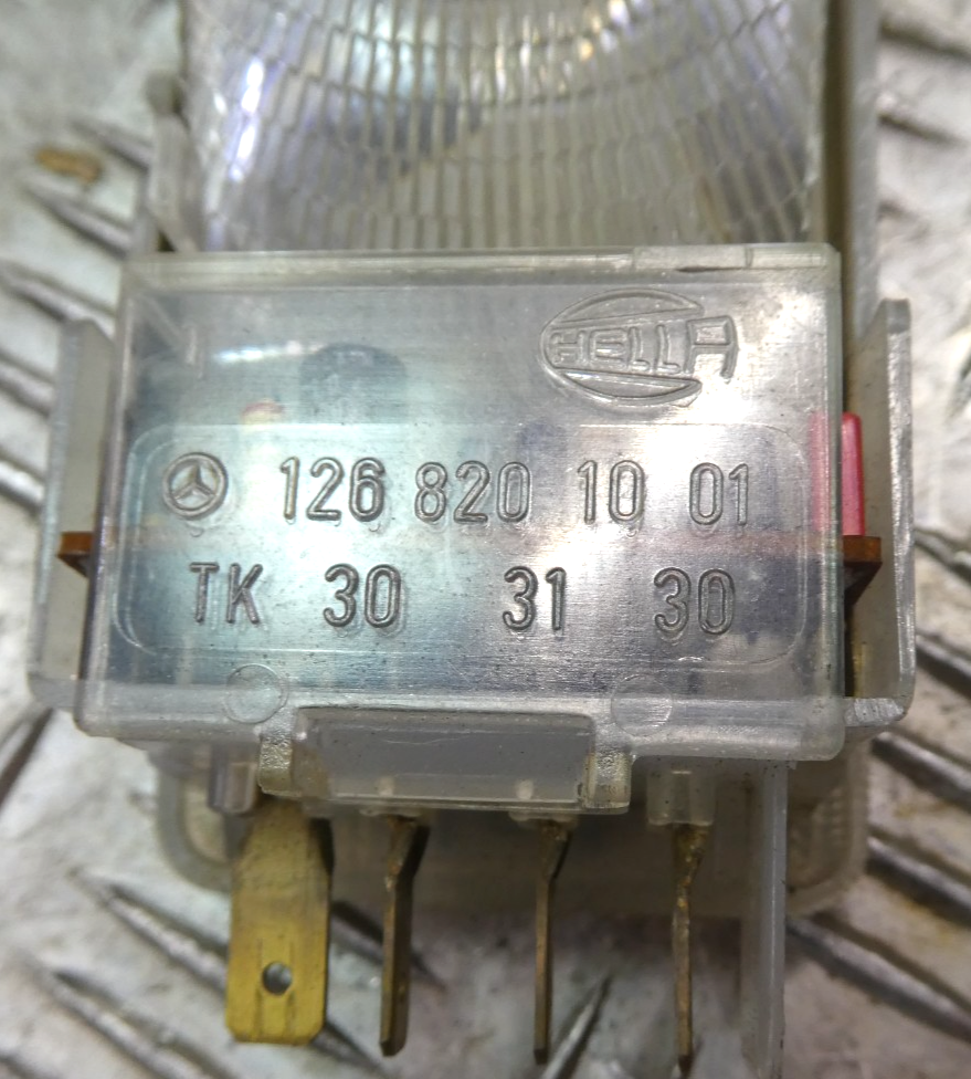 Original Mercedes-Benz W126 C126 SEC Leuchte Innenleuchte gebraucht - 1268201001 – Produktansicht 4